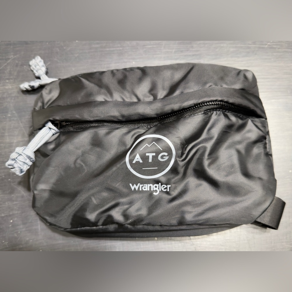 Wrangler ATG All Terrain Gear Belt Bag Fanny Pack Outdoor Hiking Travel